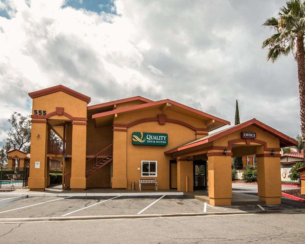 Americas Best Value Inn & Suites Escondido Exterior photo